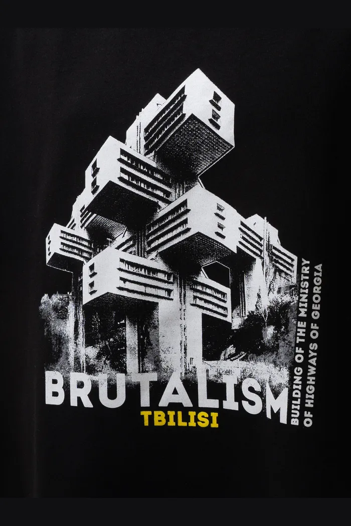 Футболка Брутализм Тбилиси 240 man черная