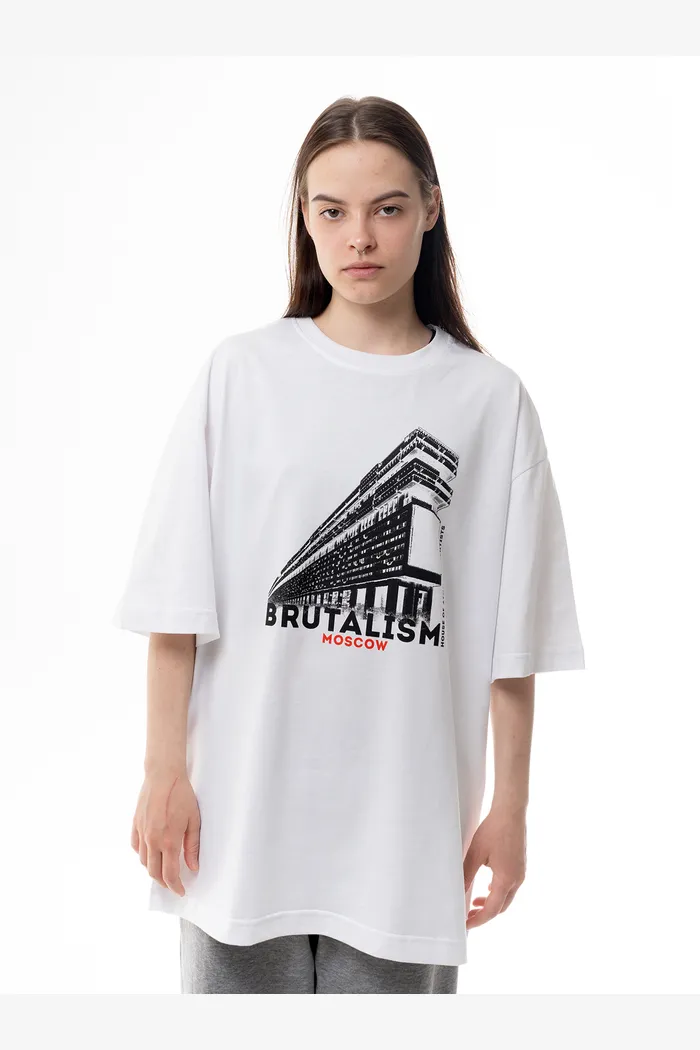 Футболка Брутализм Москва 240 man белая