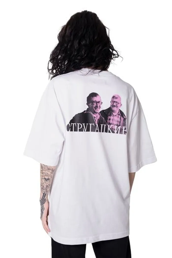 Футболка Трудно быть богом wht man