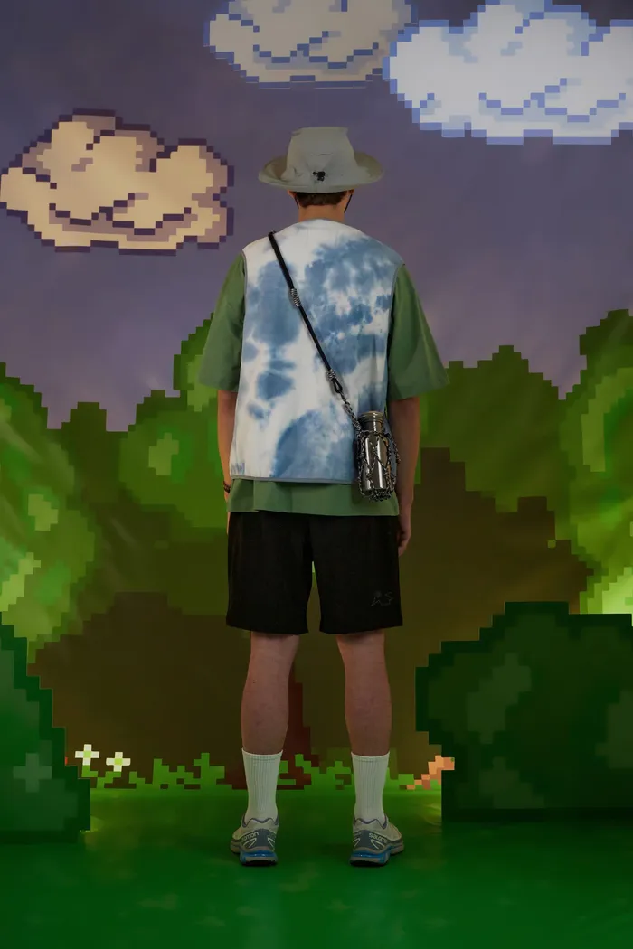 Жилетка Wilderness tie-dye vest Cloudy Sky