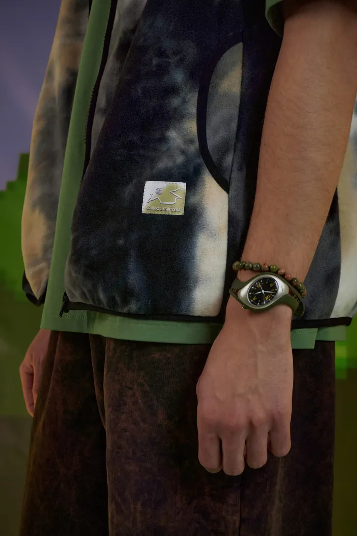 Жилетка Wilderness tie-dye vest Moonlit Night