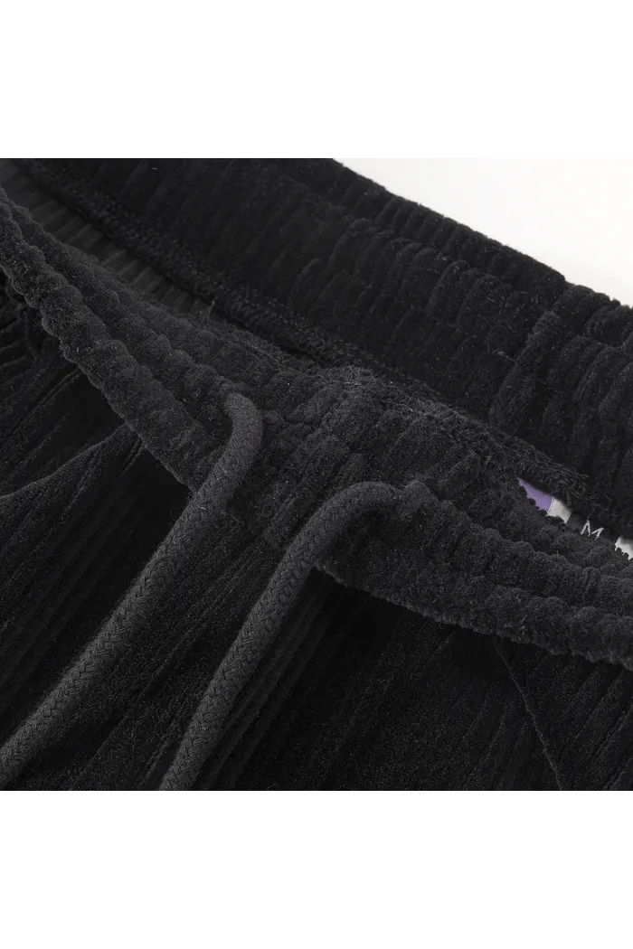 Шорты велюровые YMKASHIX черный