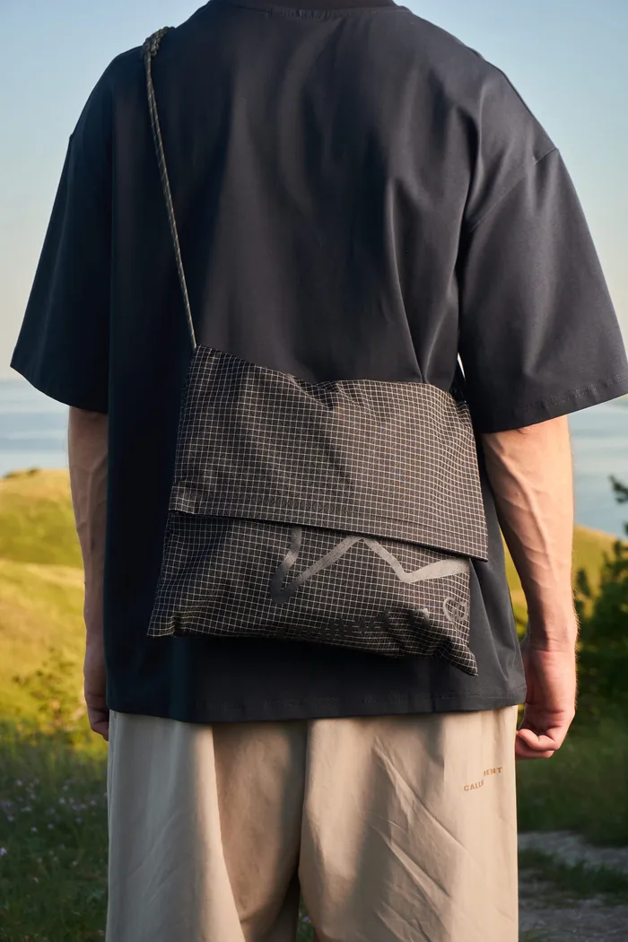 Сумка Artifact Pro Bag Jet Black