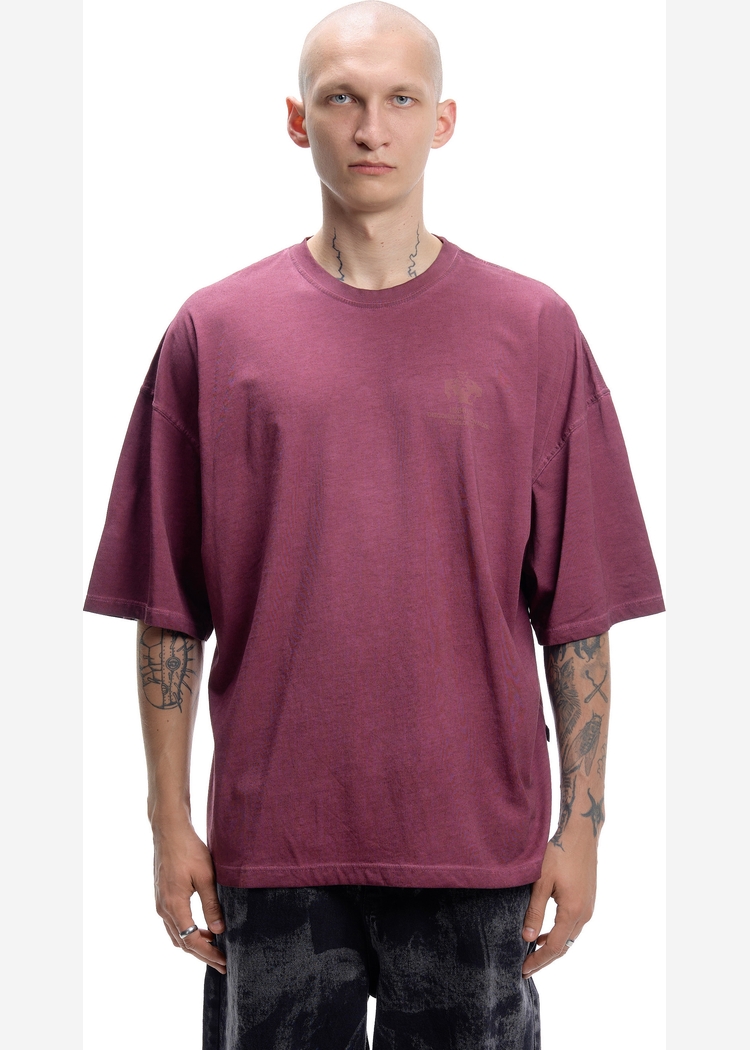 Футболка белая ISSAYA Omen Burgundy Garment Dyed 