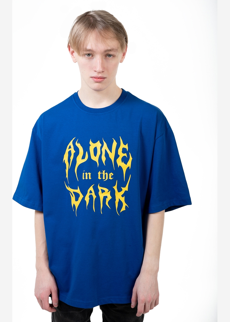 Футболка "Alone in the dark" bright blue