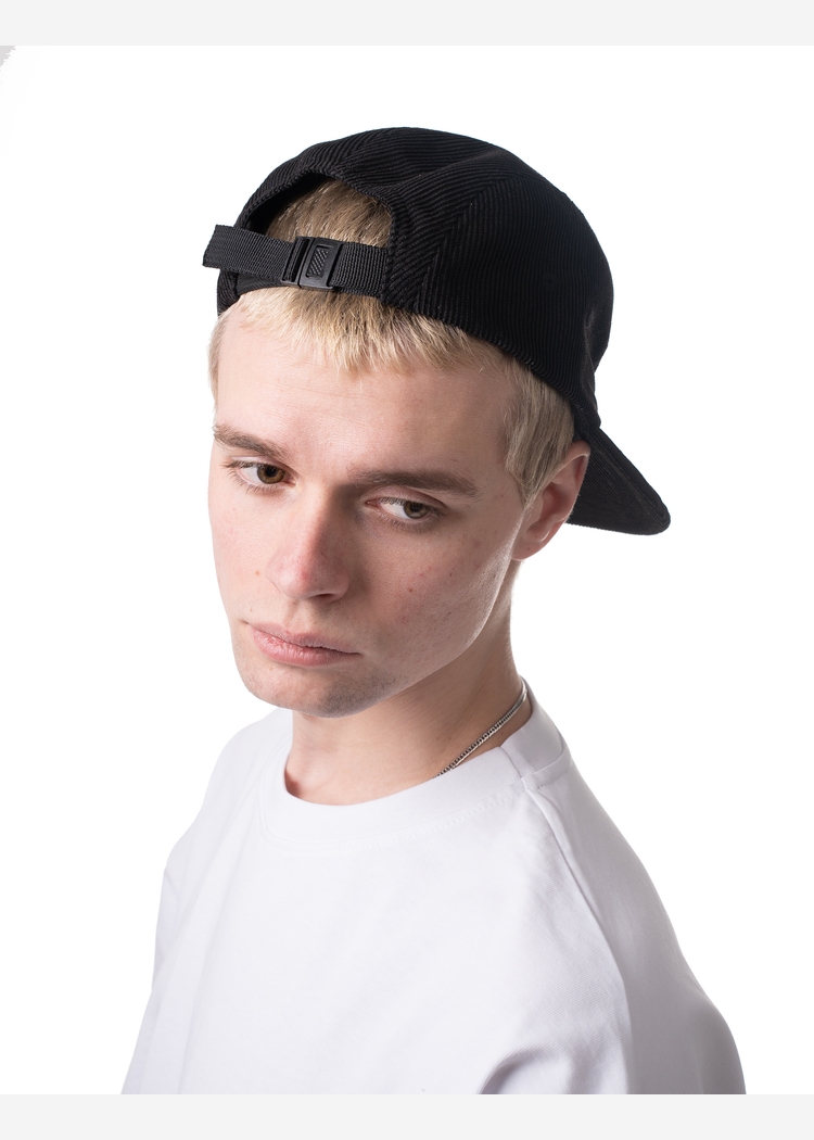 Кепка Moment (5panel) black